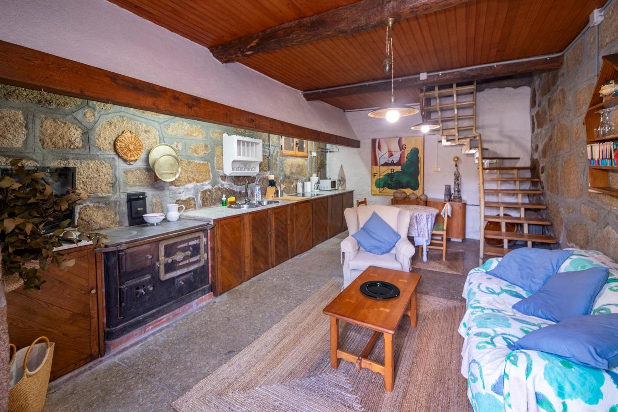 Alouminos Do Ribeiro Apartment Ourense Bagian luar foto