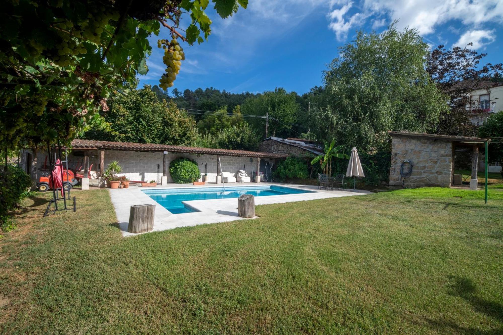 Alouminos Do Ribeiro Apartment Ourense Bagian luar foto